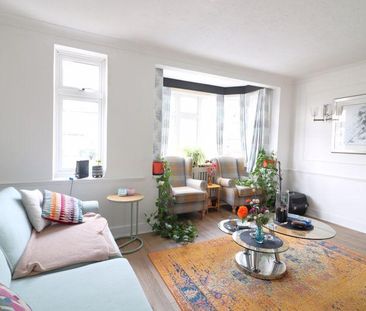 3 bedroom end of terrace house to rent - Photo 3