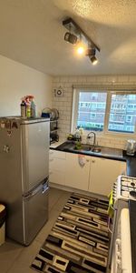 Room in a Shared Flat, Dunnett House, E3 - Photo 3