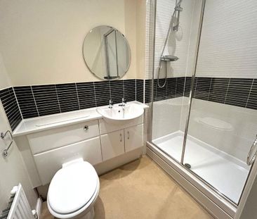 2 bedroom flat to rent - Photo 6