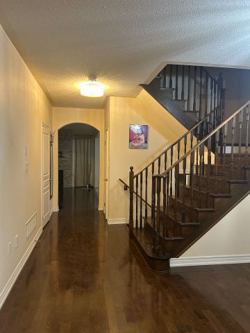 For Lease - 55 Chesterwood Crescent, Brampton, Ontario - Photo 4