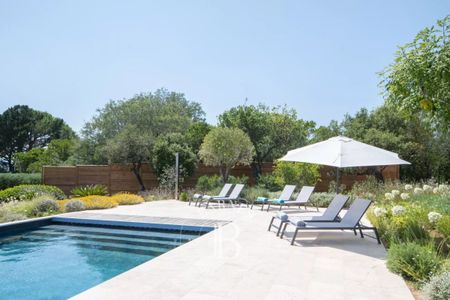 LOCATION SAISONNIÈRE - GRIMAUD - VILLA VUE MER - 7 CHAMBRES - PISCINE - Photo 3