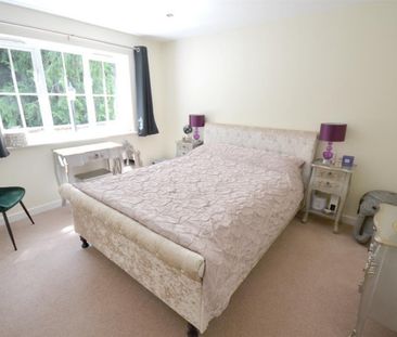 3 bedroom House To Let - Photo 2