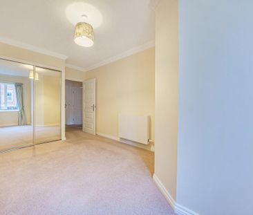 1 bedroom retirement property to rent - Photo 6