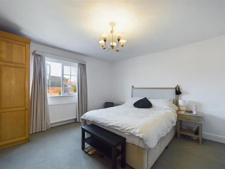 3 bedroom maisonette to rent - Photo 5