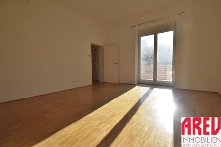 SYMPATISCHE 2 ZIMMERWOHNUNG MIT BALKON - GUTE RAUMAUFTEILUNG - Foto 2