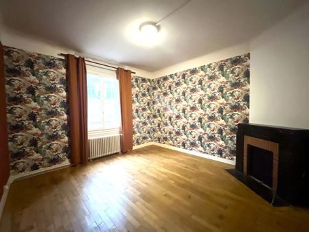 APPARTEMENT T3 A LOUER - BLOIS - HYPERCENTRE, 2 CHBS, CAVE COMMUNE - Photo 2