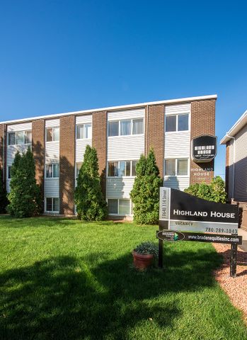 Highland House Apartments - Photo 4