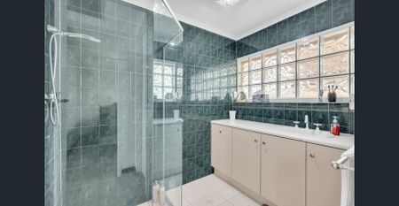 Spacious Family Home in a Quiet Convenient Location - Photo 4