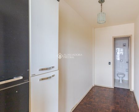 Apartamento com 2 quartos e 78m² para alugar em Menino Deus, Porto Alegre. - Photo 5