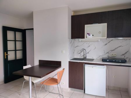 Location Appartement 1 pièce Meublé 24m² NANTES 44000 - Photo 4