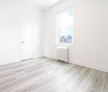 Edinburgh – 247 Young, Winnipeg, MB - Photo 4