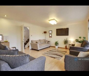 3 bedroom end of terrace house to rent - Photo 2