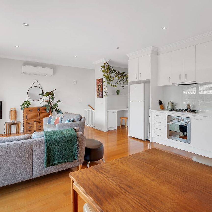 City skyline views in Brunswick West - Photo 1