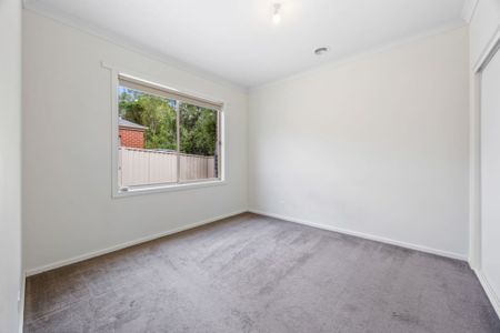 Fantastic 2 Bedroom Unit - Photo 3