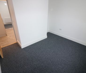 Flat 4, 20 Louis Street - Photo 4