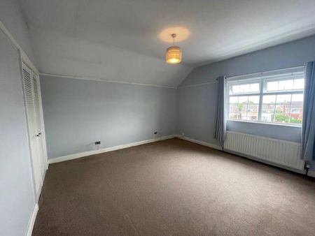 Partly Furnished 2 Bedroom Townhouse - Photo 3