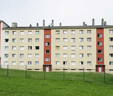 Ce logement dispose d'une chambre fermée, 1 salon et un séjour, sur... - Photo 4