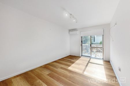 Recently Renovated 2-Bedroom Apartment - Photo 3