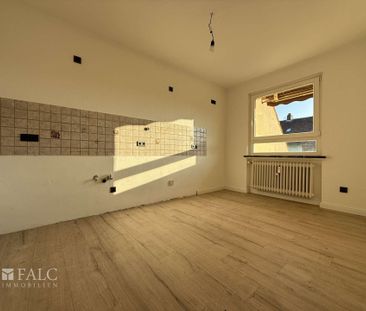 ***Erstbezug nach Sanierung - 3 Zimmer Wohnung mit großem Balkon*** - Photo 3