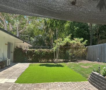 3 BEDROOM AIR-CONDITIONED DUPLEX - THIS IS BEACH SIDE LIVING AT ITS... - Photo 1