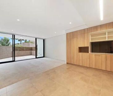 Apartment with 1 bedroom, 1 bathroom & parking for 1 car - Photo 1