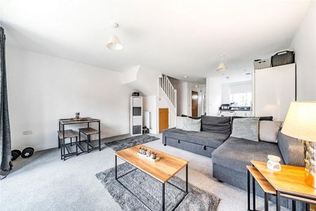 2 bedroom terraced house to rent - Photo 3