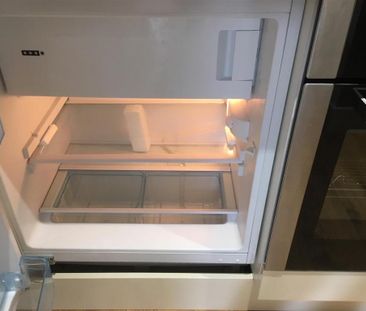 1 bedroom private hall to rent - Photo 6