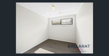 Four Bedroom Home in Prime Lucas Location - Photo 4