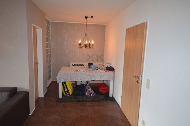 Schöne helle und gut aufgeteilte Wohnung mit Balkon! - Foto 1