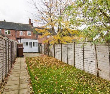 2 bedroom terraced house to rent - Photo 4