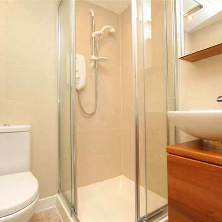 Well-Presented Studio in Prime South Kensington - Photo 4