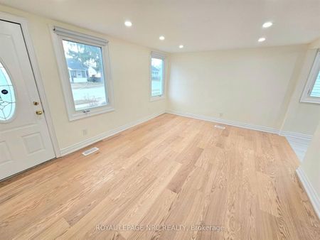 For Lease - 6191 Cadham Street, Niagara Falls, Ontario - Photo 3