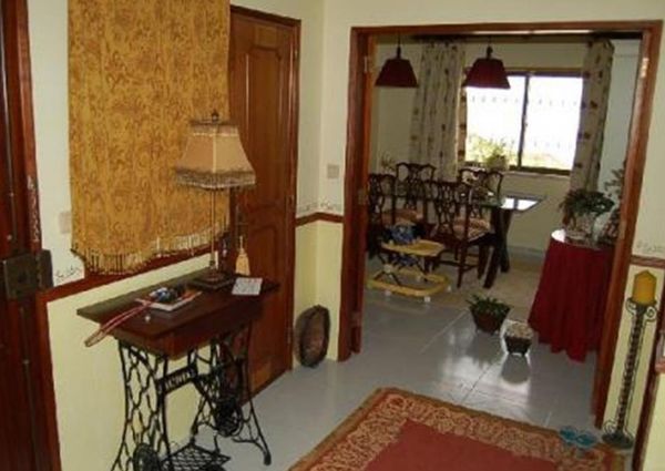 Arrendo apartamento T2 em Agualva Cacem