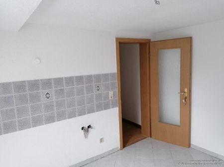 Großzügige 2-Zimmer Dachgeschosswohnung mit Abstellkammer - Photo 2