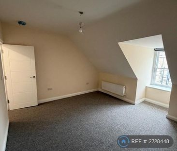 3 bedroom flat to rent - Photo 3