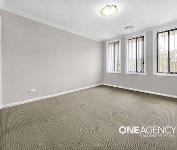 7 Blackwood Street, Claremont Meadows, NSW 2747 - Photo 5