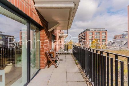 Royal Arsenal Riverside, Thunderer Walk, SE18 - Photo 3