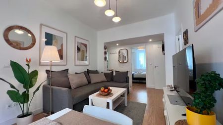 Alameda de Capuchinos, Málaga, Andalusia 29014 - Photo 3