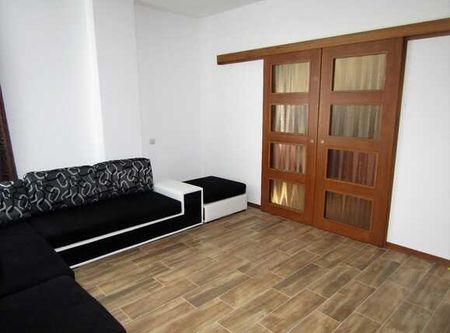 Apartament 2 camere, 53 mp, parcare subterana, terasa 90 mp, zona Iulius Mall - Photo 2