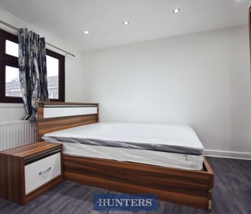 3 bedroom House To Let Total Size: 937 SQ FT - Photo 4