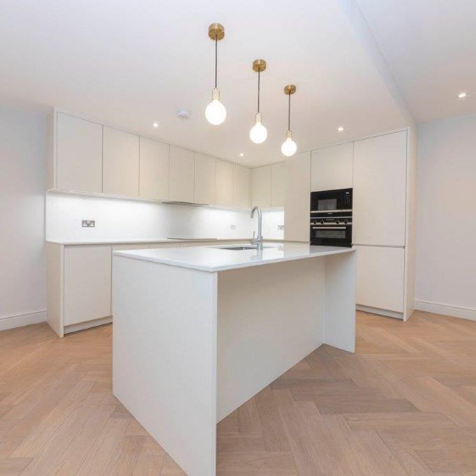 3 bedroom flat to rent - Photo 1