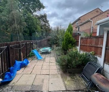 2 bedroom semi-detached house to rent - Photo 2