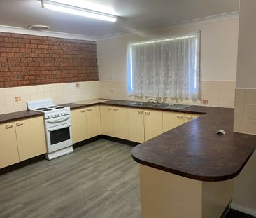 Townhouse living - Photo 6