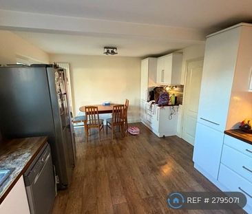 3 bedroom detached house to rent - Photo 6