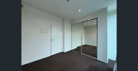 Super-sized Apartment in Prime Camberwell Location - Photo 3