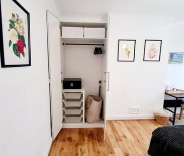 1 bedroom in a house share to rent - Photo 6