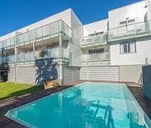 Spacious Living and has swimming pool ! - Photo 2