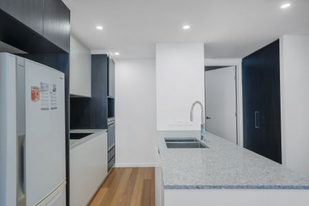 High Quality Fully Furnished Apartment in the city - Photo 5