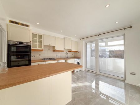 Wymans Brook, Cheltenham GL51 9LH - Photo 5