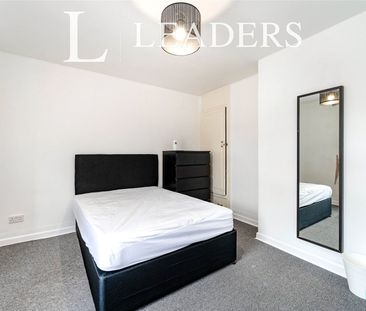 3 bedroom house to rent Percy Road, Southsea, PO4 - Photo 4